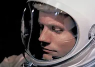 Bir Saç Kesimi Nasıl Krize Dönüştü: Neil Armstrong’un Yaşadığı Sıra Dışı Olay