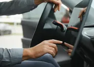 Çin'den otomobiller için yeni kural: Dokunmatik ekranlara kısıtlama geliyor