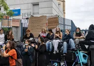Lycées Bloqués : La Mobilisation Se Poursuit Après une Journée Sous Tension