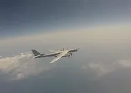 Rusya'da Nükleer Kapasiteli Bombardıman Uçağı Düştü: 6 Ölü, 1 Yaralı