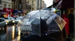 İstanbul'da Bugün Hava Nasıl Olacak? AKOM'dan Sağanak Uyarısı