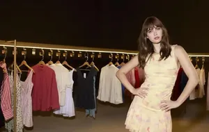 Afra Saraçoğlu Havalimanında Gözaltına Alındı
