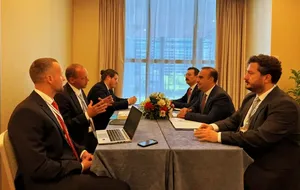 Bakan Kacır, OECD Bölgesel Kalkınma Politika Komitesi Bakanlar Toplantısı marjında görüşmeler yaptı