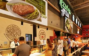 CarrefourSA, Kozyatağı'nda yeni "Lezzet Arası" restoranını açtı