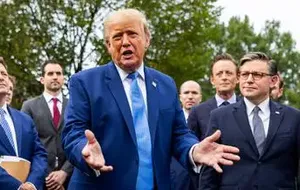Donald Trump: KI-Branche Soll Sich Selbst Kontrollieren