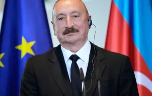 L'Azerbaïdjan Gracie le Français Martin Ryan Après la Levée de Sanctions Contre UN Oligarque Russe