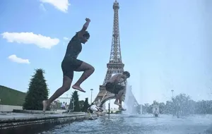 Paris'te sıcak hava felaketi: 109 kişi yaşamını yitirdi