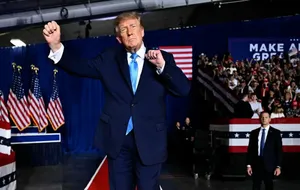 Trump Sugiere A Irán Que "Destruya los Ángeles o San Diego" Si Tiene Que Atacar una Ciudad del País