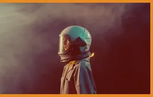 Ay'a Moda Yolculuğu: İlk Kadın Astronot Prada Giyecek