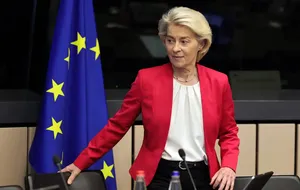 Von der Leyen busca una salida para una UE asediada por varios frentes