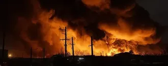 İran'da Peş Peşe Patlama Sesleri