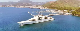 Rus milyarder Abramoviç'in yatı "Eclipse" Marmaris'ten demir aldı