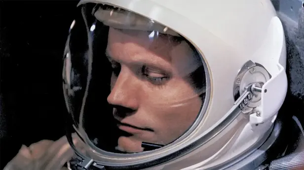 Bir Saç Kesimi Nasıl Krize Dönüştü: Neil Armstrong’un Yaşadığı Sıra Dışı Olay