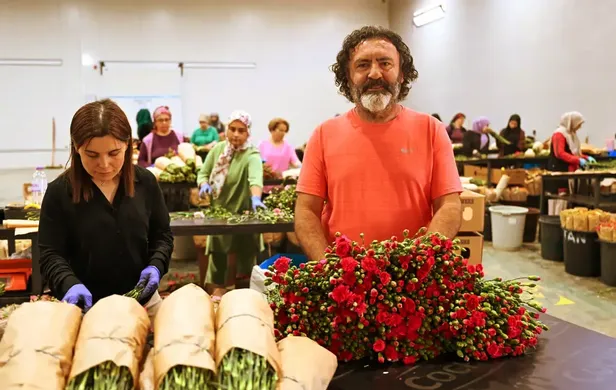 Çiçek sektörü, ihracatı artırmak için dünyayı dolaşıyor