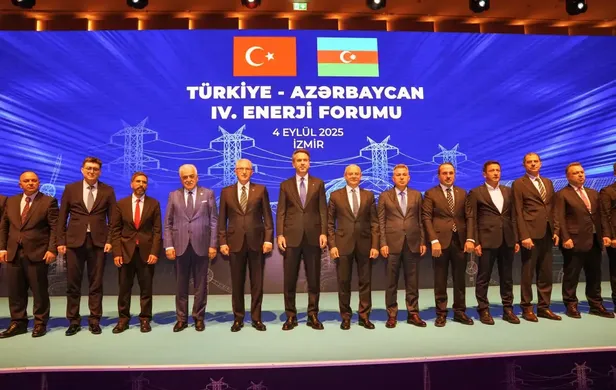 Enerji ve Tabii Kaynaklar Bakanı Bayraktar, İzmir'de Türkiye-Azerbaycan 4. Enerji Forumu'nda konuştu: