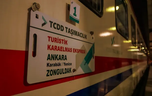 Turistik Karaelmas Ekspresi ilk seferine çıktı