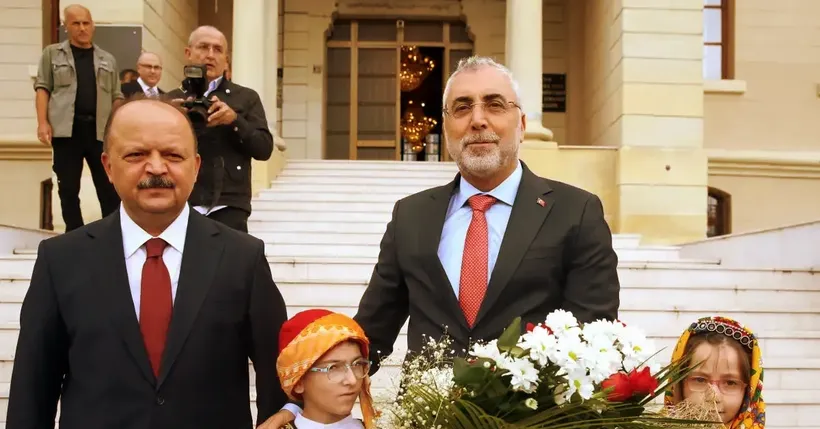 Çalışma ve Sosyal Güvenlik Bakanı Işıkhan, Kastamonu'da konuştu: Çalışma ve Sosyal Güvenlik Bakanı Işıkhan, Kastamonu'da konuştu: