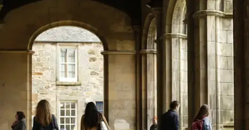 “It’s Like the Scottish Upper East Side”: Shame and Snobbery as American Students Blamed for St Andrews Classism