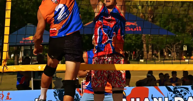 Red Bull Back Line Sokak Voleybolu Turnuvası'nın ilk ayağı Antalya'da yapıldı Red Bull Back Line Sokak Voleybolu Turnuvası'nın ilk ayağı Antalya'da yapıldı