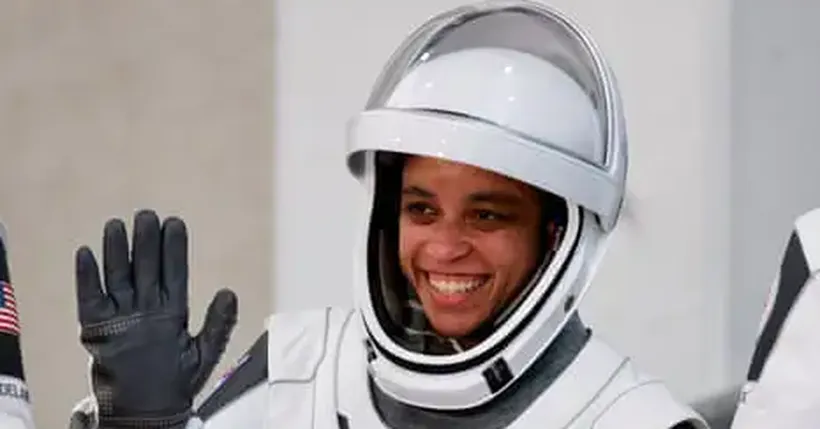 Spacex Flight Led by First Black Female Commander Sets US Speed Record
