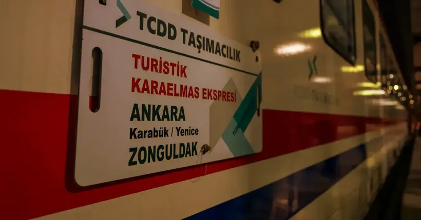 Turistik Karaelmas Ekspresi ilk seferine çıktı Turistik Karaelmas Ekspresi ilk seferine çıktı