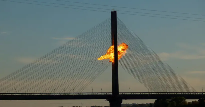 Ukraine : UN Deuxième Grand Pont de Kiev Touché par des Frappes Russes